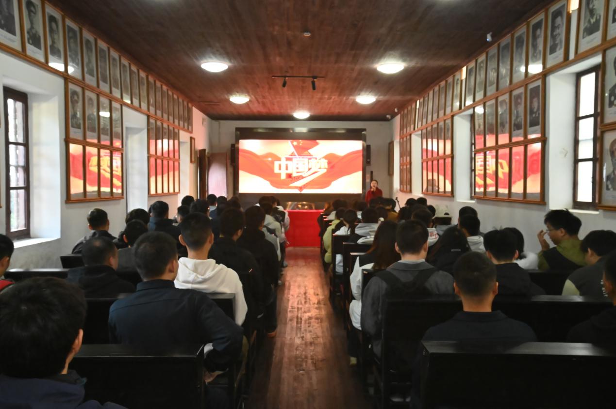 114e11306814a4b41898b5fecf14231c